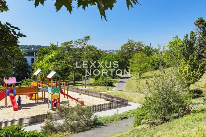 Prodej bytu 2+kk, Praha - Libeň, Zenklova, 55 m2