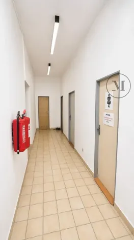 Pronájem obchodního prostoru, České Budějovice, Chelčického, 12 m2