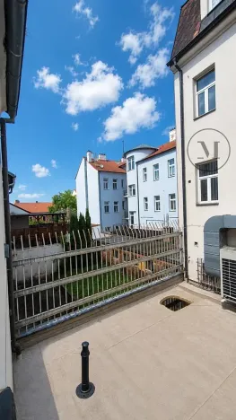 Pronájem obchodního prostoru, České Budějovice, Chelčického, 12 m2
