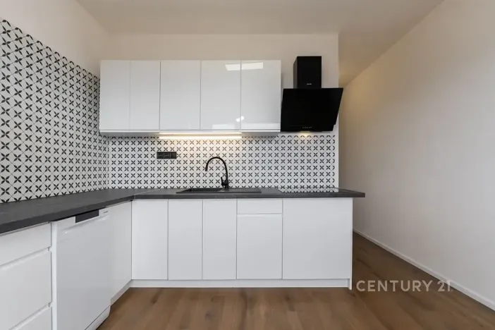 Pronájem bytu 2+1, Chomutov, Kamenný vrch, 58 m2