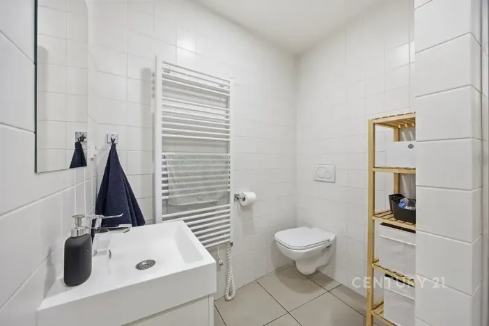 Pronájem kanceláře, Praha - Smíchov, Na Zatlance, 232 m2