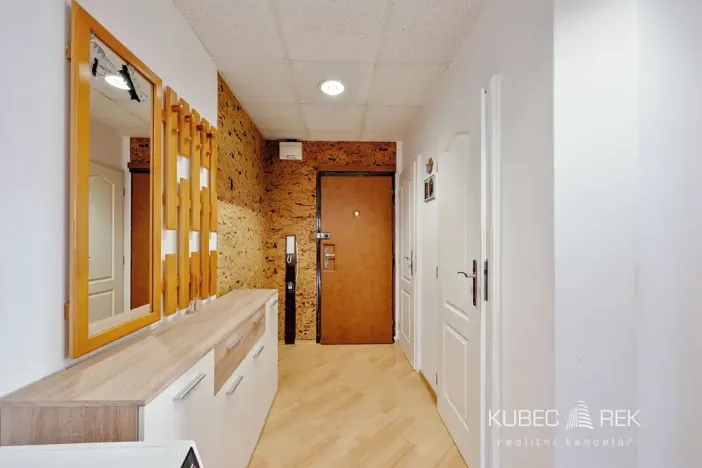 Prodej bytu 3+1, Tábor, Bukurešťská, 72 m2