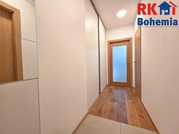 Pronájem bytu 2+kk, Praha, Na Křtině, 64 m2
