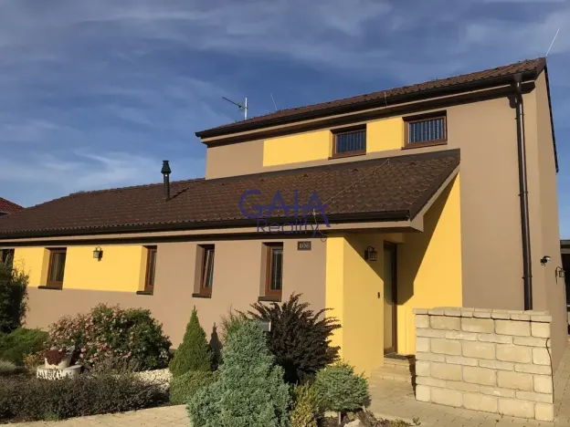 Pronájem rodinného domu, Vlkoš, 200 m2