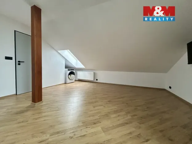 Pronájem bytu 1+kk, Klatovy - Luby, 24 m2