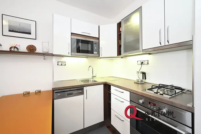 Pronájem bytu 1+kk, Praha - Záběhlice, Jahodová, 25 m2