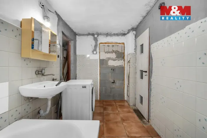 Prodej rodinného domu, Luže - Bělá, 220 m2