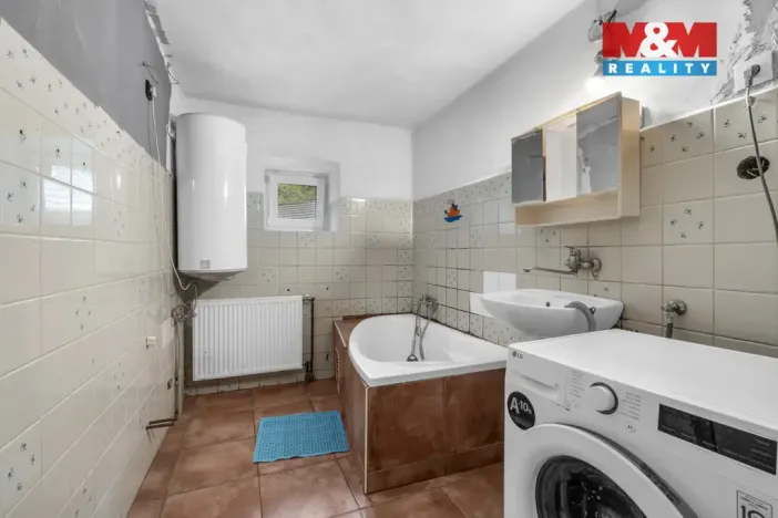Prodej rodinného domu, Luže - Bělá, 220 m2