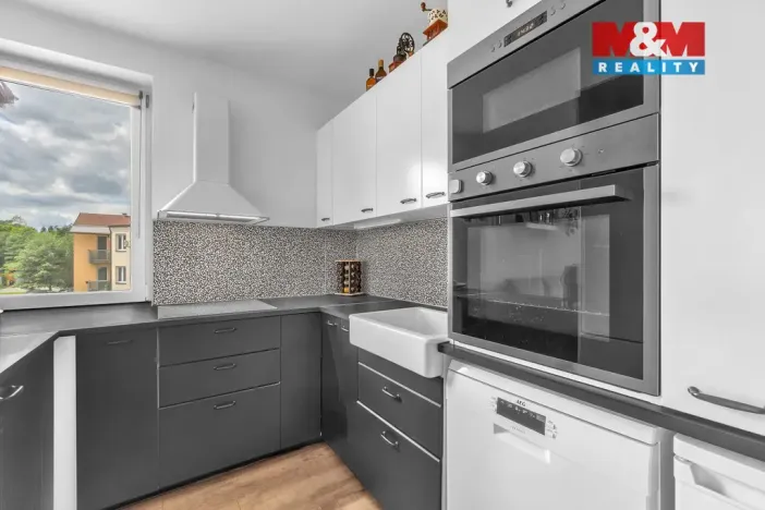 Prodej bytu 3+kk, Luštěnice - Zelená, Lesní, 61 m2