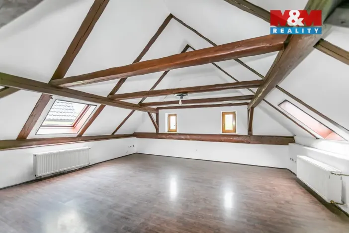 Prodej rodinného domu, Holýšov, náměstí 5. května, 230 m2