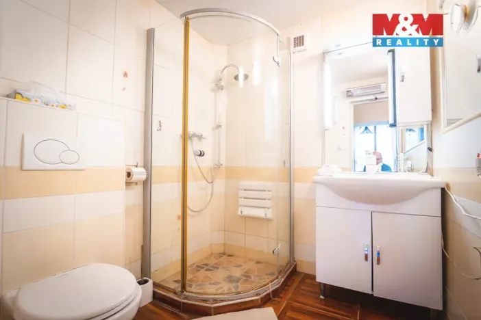 Prodej rodinného domu, Chrášťany - Černíkovice, 236 m2