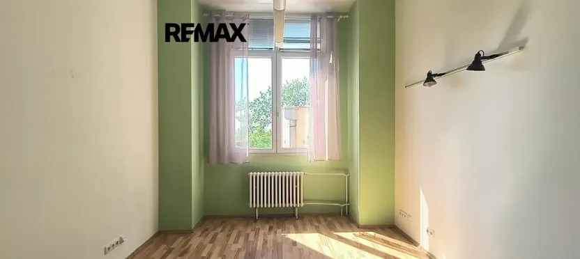 Pronájem kanceláře, Praha - Kobylisy, Horňátecká, 17 m2