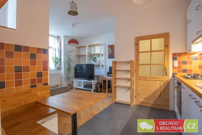 Prodej bytu 2+kk, Praha - Holešovice, U Uranie, 40 m2