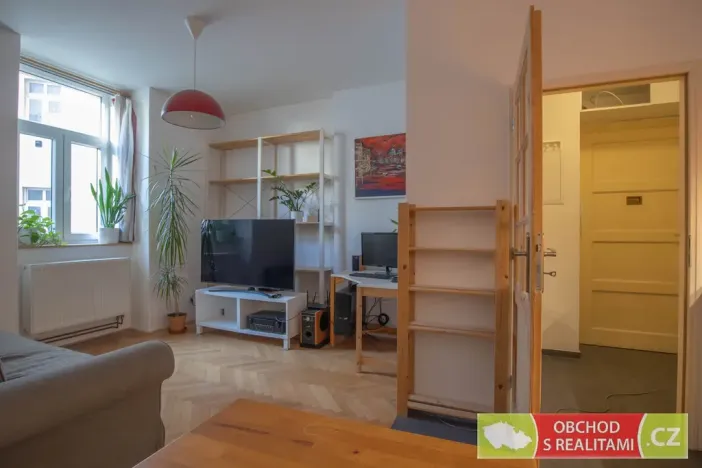 Prodej bytu 2+kk, Praha - Holešovice, U Uranie, 40 m2
