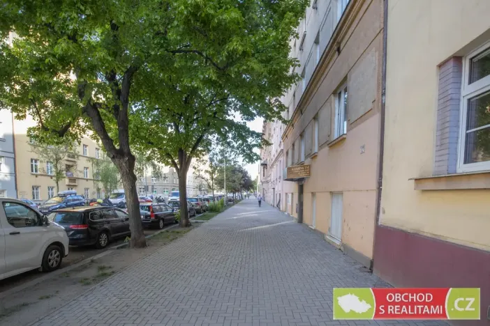 Prodej bytu 2+kk, Praha - Holešovice, U Uranie, 40 m2
