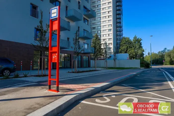 Pronájem bytu 1+kk, Praha - Strašnice, Štěchovická, 45 m2