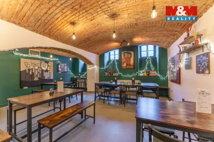 Pronájem restaurace, Praha - Vinohrady, Rumunská, 170 m2