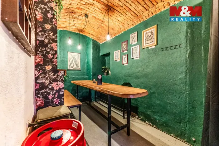 Pronájem restaurace, Praha - Vinohrady, Rumunská, 170 m2