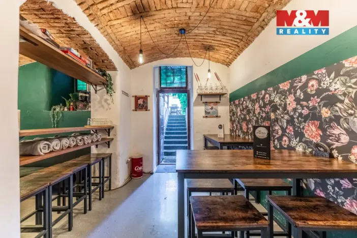 Pronájem restaurace, Praha - Vinohrady, Rumunská, 170 m2