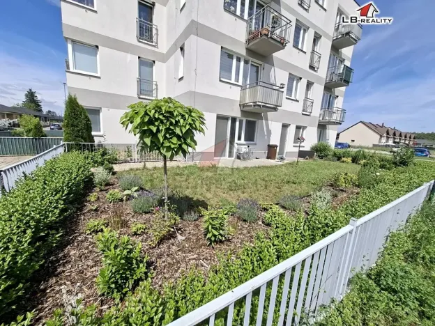 Pronájem bytu 2+kk, Velký Osek, U hřiště, 66 m2