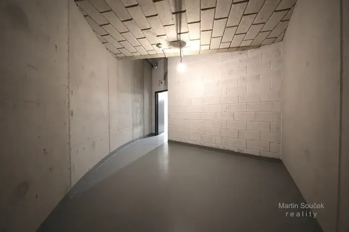 Prodej skladu, Praha - Hlubočepy, Dostalové, 19 m2