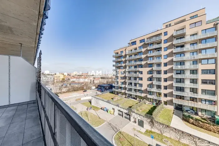 Pronájem bytu 3+kk, Praha - Strašnice, Zvěřinova, 85 m2