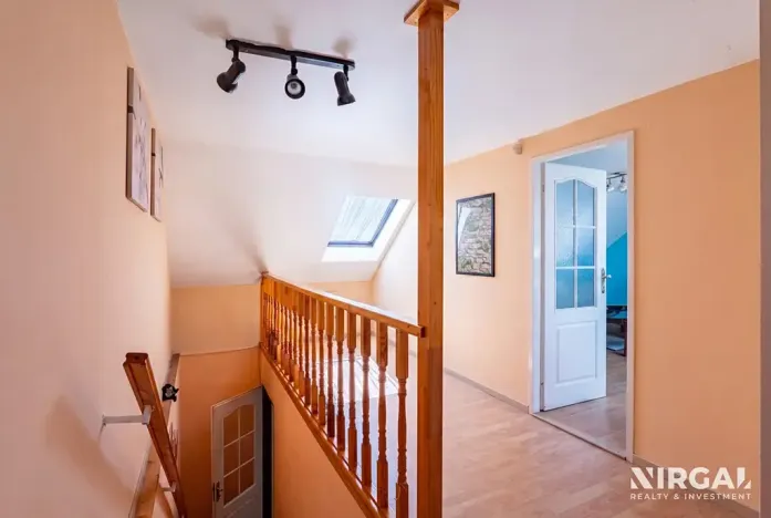 Prodej rodinného domu, Zlonín, Hlavní, 247 m2