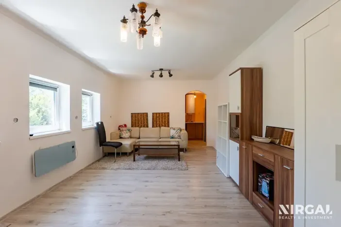 Prodej rodinného domu, Zlonín, Hlavní, 247 m2