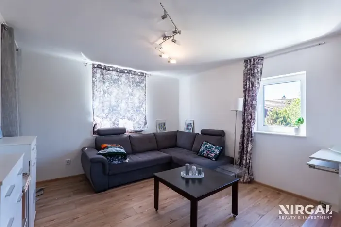 Prodej rodinného domu, Zlonín, Hlavní, 247 m2