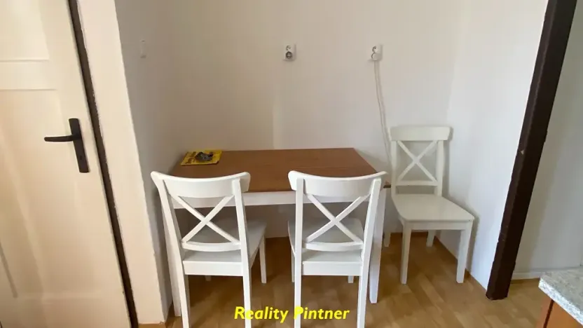 Pronájem bytu 2+1, Příbram, náměstí 17. listopadu, 56 m2
