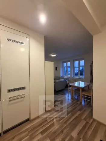 Pronájem bytu 2+kk, Hradec Králové, Střelecká, 65 m2