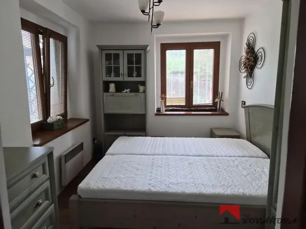 Pronájem chalupy, Dobrovice, 50 m2