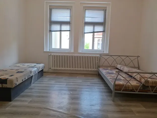 Pronájem obchodního prostoru, Žatec, U Oharky, 300 m2