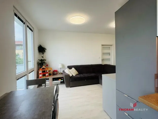 Pronájem bytu 2+kk, Praha - Veleslavín, Na okraji, 45 m2