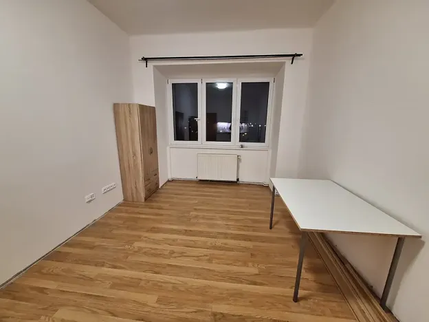 Pronájem bytu 1+kk, Praha - Michle, Jihlavská, 23 m2
