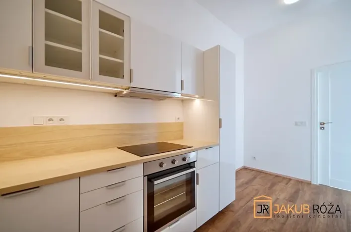 Pronájem bytu 2+kk, Mladé Buky, 38 m2