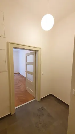 Pronájem bytu 1+kk, Praha - Vinohrady, Slezská, 26 m2