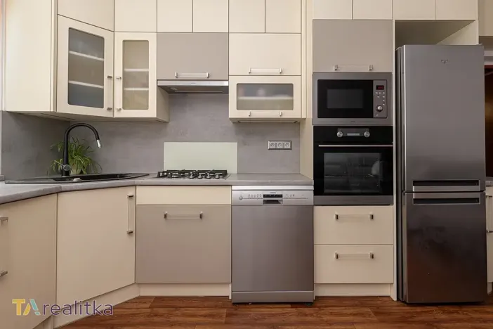 Prodej bytu 3+kk, Karviná, Haškova, 54 m2
