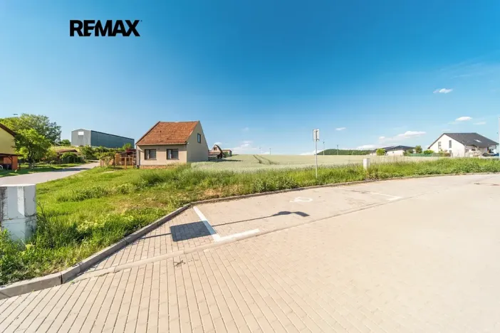 Prodej pozemku pro bydlení, Moravské Knínice, 1719 m2