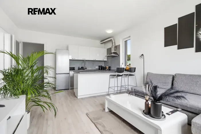 Prodej bytu 2+kk, Praha - Vysočany, Strnadových, 50 m2
