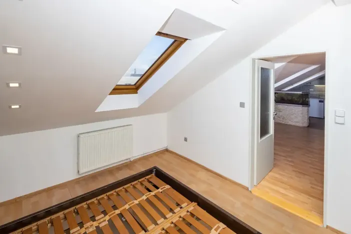 Pronájem bytu 2+kk, Opava, Mánesova, 48 m2