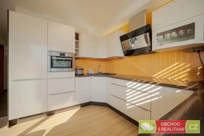 Prodej bytu 2+kk, Praha - Horní Počernice, Studnická, 73 m2