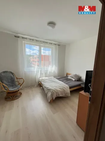 Pronájem bytu 2+kk, Jince, Zborovská, 39 m2