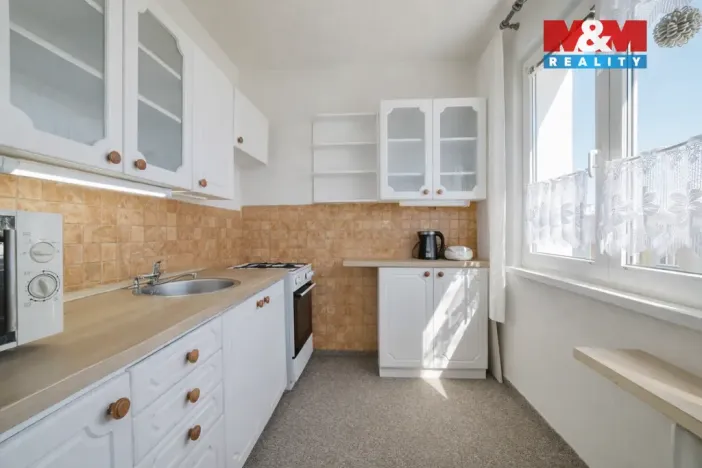 Prodej bytu 2+1, Cheb, V Zahradách, 52 m2