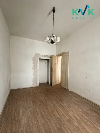 Prodej bytu 3+1, Cheb, Valdštejnova, 85 m2