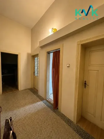 Prodej bytu 3+1, Cheb, Valdštejnova, 85 m2