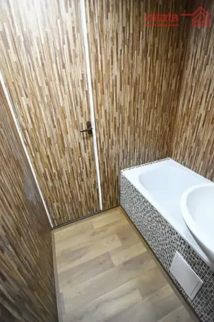 Pronájem bytu 1+1, Klášterec nad Ohří, Královéhradecká, 35 m2