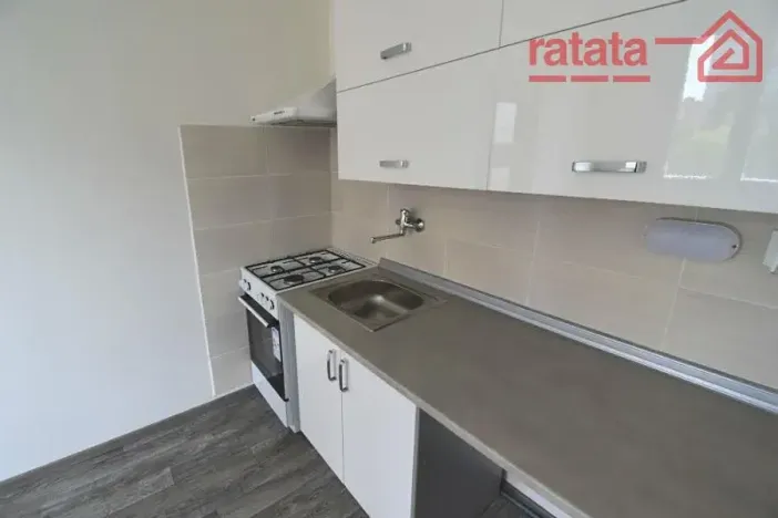 Pronájem bytu 1+1, Chomutov, Kundratická, 33 m2