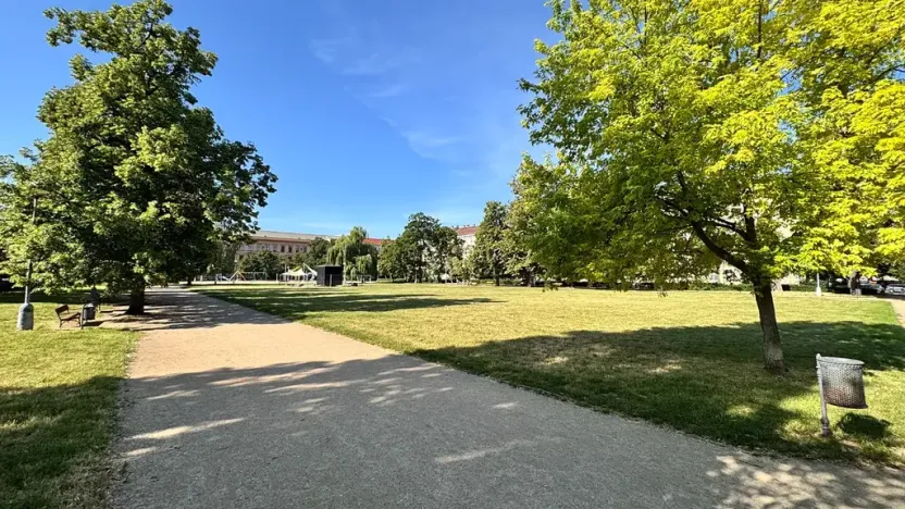 Pronájem bytu 2+kk, Brno, náměstí 28. října, 73 m2