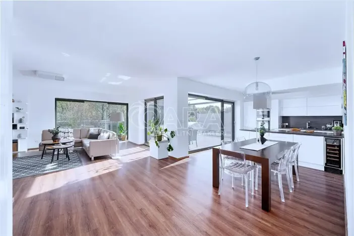 Prodej rodinného domu, Velké Popovice, U Školky, 190 m2